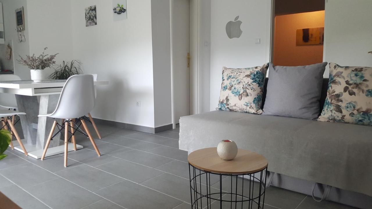 Andela Home - Krka Waterfalls Лозовац Екстериор снимка