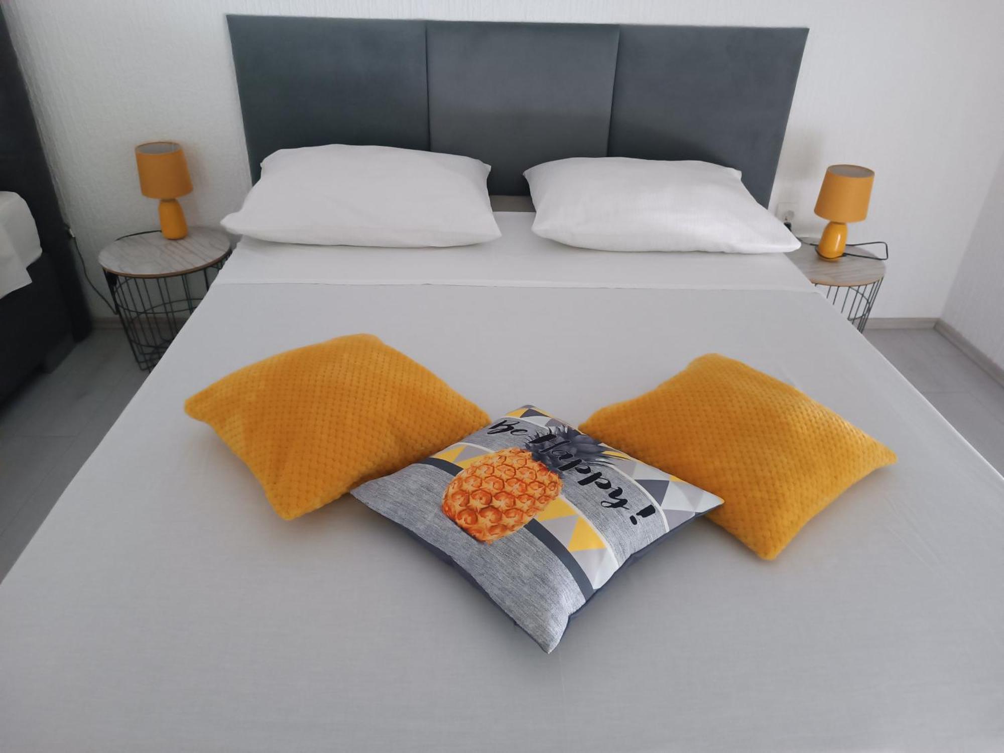 Andela Home - Krka Waterfalls Лозовац Екстериор снимка