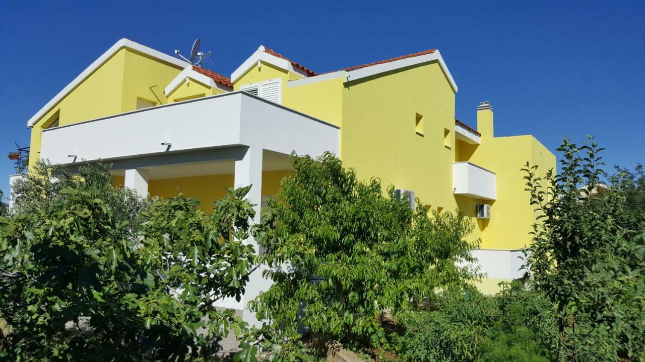 Andela Home - Krka Waterfalls Лозовац Екстериор снимка