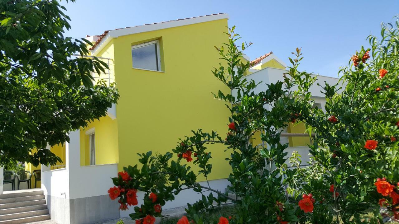 Andela Home - Krka Waterfalls Лозовац Екстериор снимка